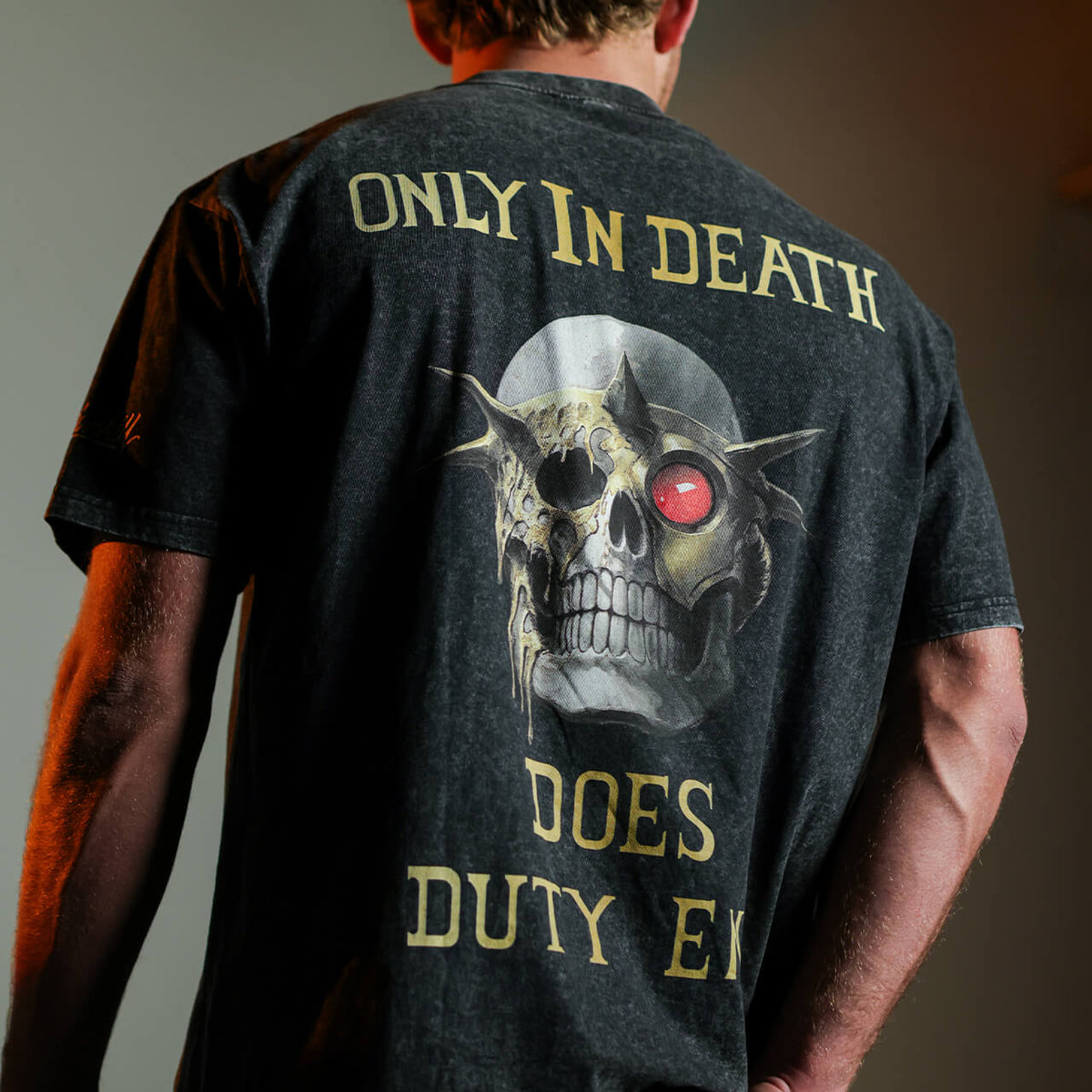 THE EMPEROR’S PUMP COVER T-SHIRT